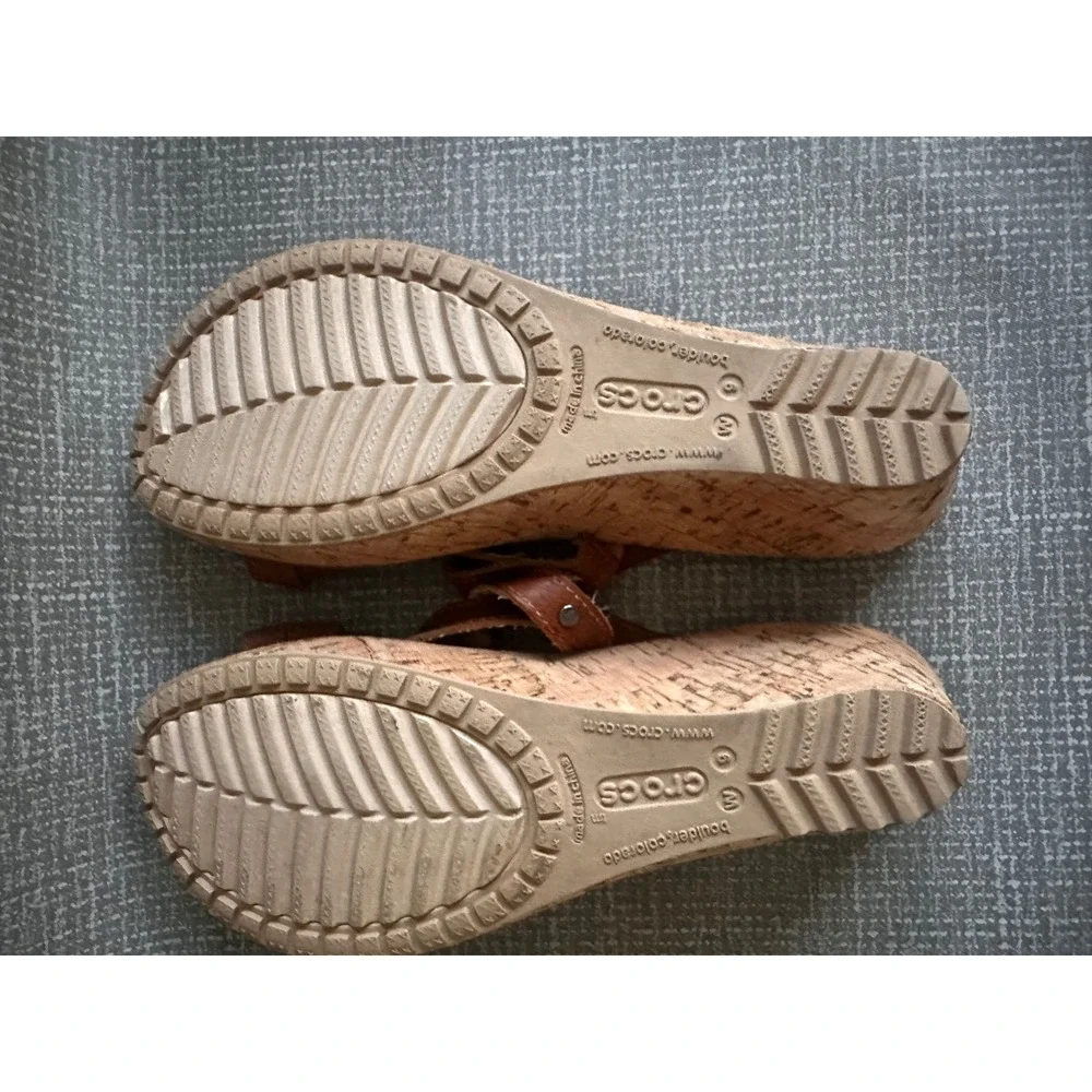 CROCS leigh cork